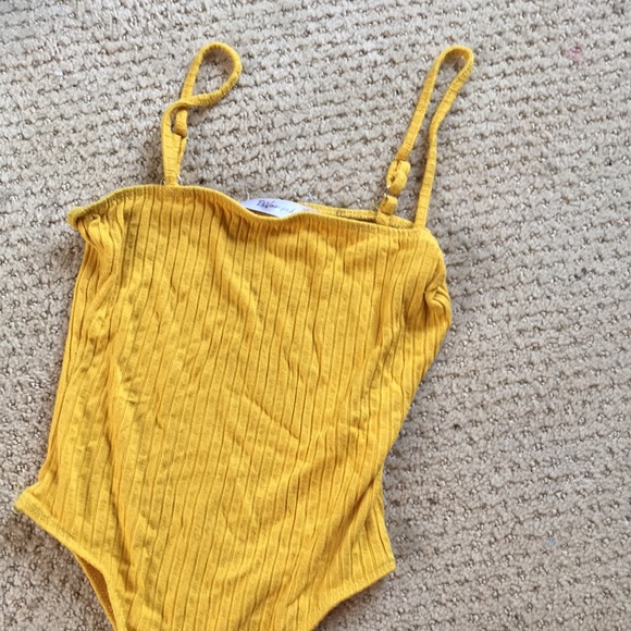 3 for 15-Yellow bodysuit - Picture 2 of 4